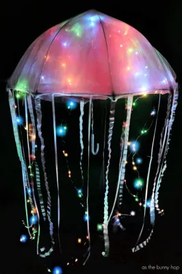  Umbrella Jellyfish: A Floating Disco Ball Hiding in Plain Sight!